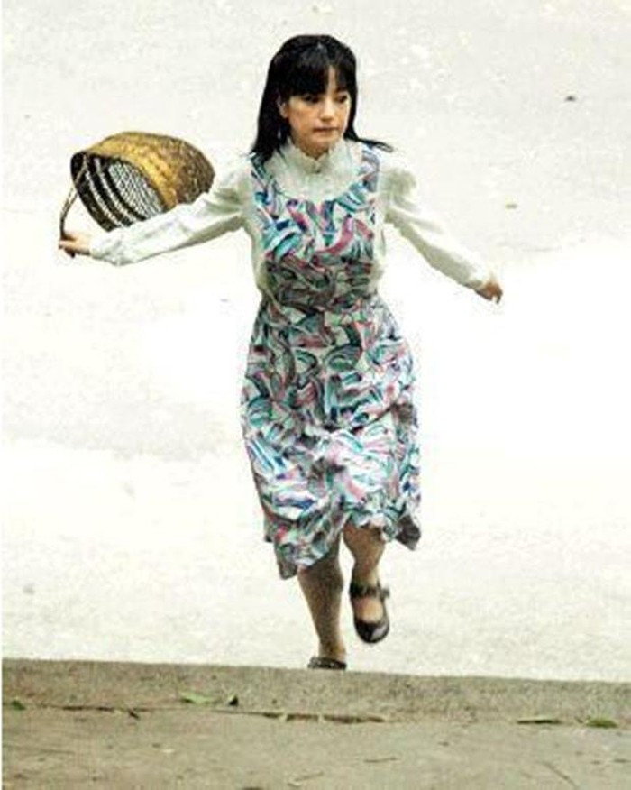 Hình ảnh hậu trường hiếm thấy của bộ phim "Tân dòng sông ly biệt" ảnh 15 Hình ảnh hậu trường hiếm thấy của bộ phim "Tân dòng sông ly biệt" ảnh 15