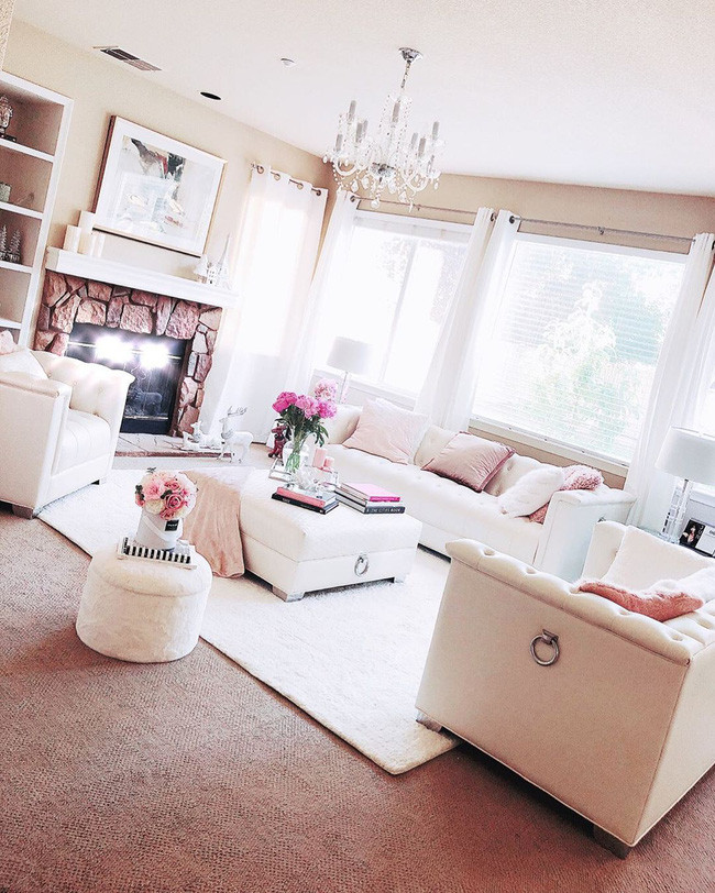 Biệt thự triệu đô màu trắng sang trọng của Hoa hậu Phạm Hương tại Los Angeles, Mỹ - Ảnh 2.