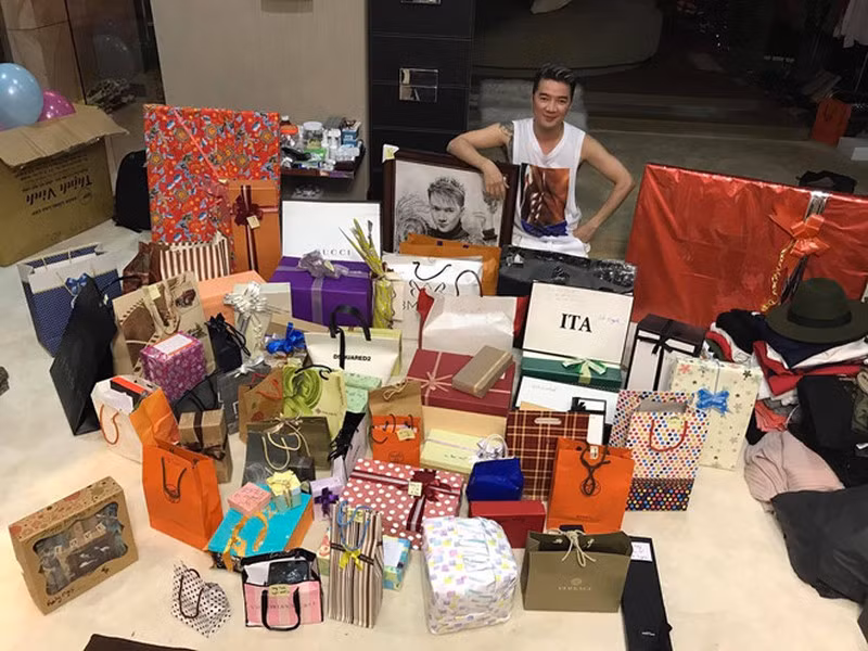 Choáng ngợp trước biệt thự triệu USD và khối tài sản khủng của Đàm Vĩnh Hưng - Hình 14 Choang ngop truoc biet thu trieu USD va khoi tai san khung cua Dam Vinh Hung-Hinh-14