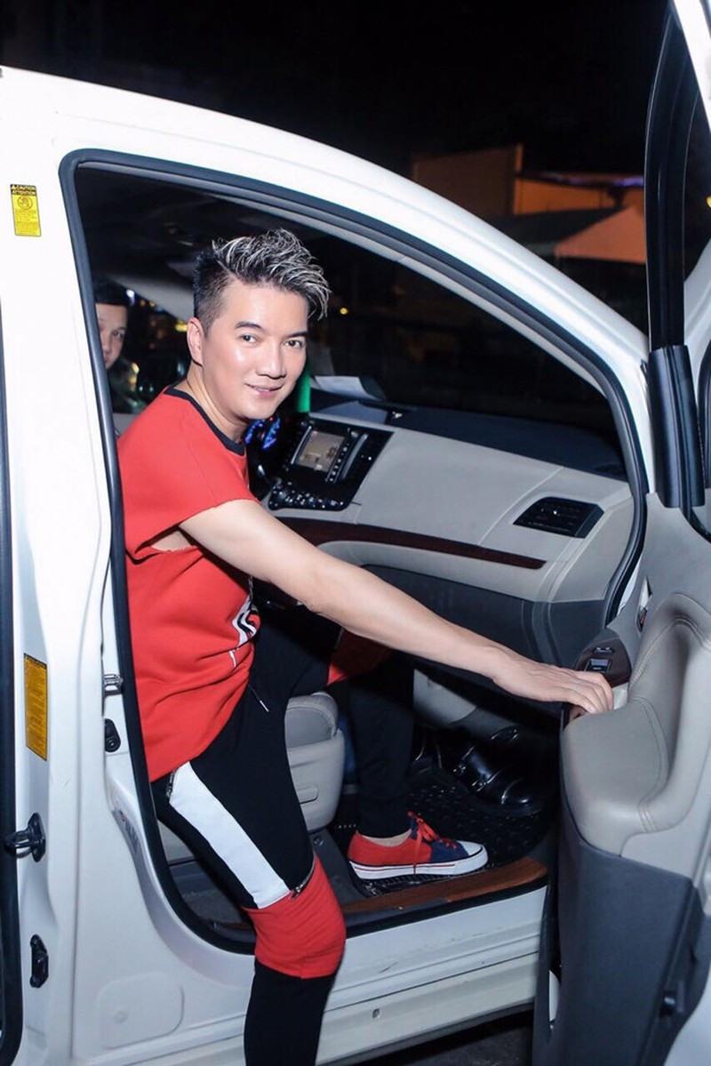 Choáng ngợp trước biệt thự triệu USD và khối tài sản khủng của Đàm Vĩnh Hưng - Hình 11 Choang ngop truoc biet thu trieu USD va khoi tai san khung cua Dam Vinh Hung-Hinh-11