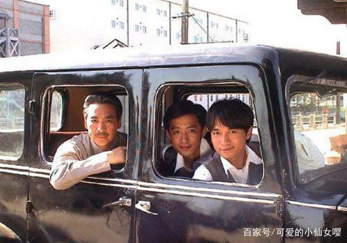 Hình ảnh hậu trường hiếm thấy của bộ phim "Tân dòng sông ly biệt" ảnh 12 Hình ảnh hậu trường hiếm thấy của bộ phim "Tân dòng sông ly biệt" ảnh 12