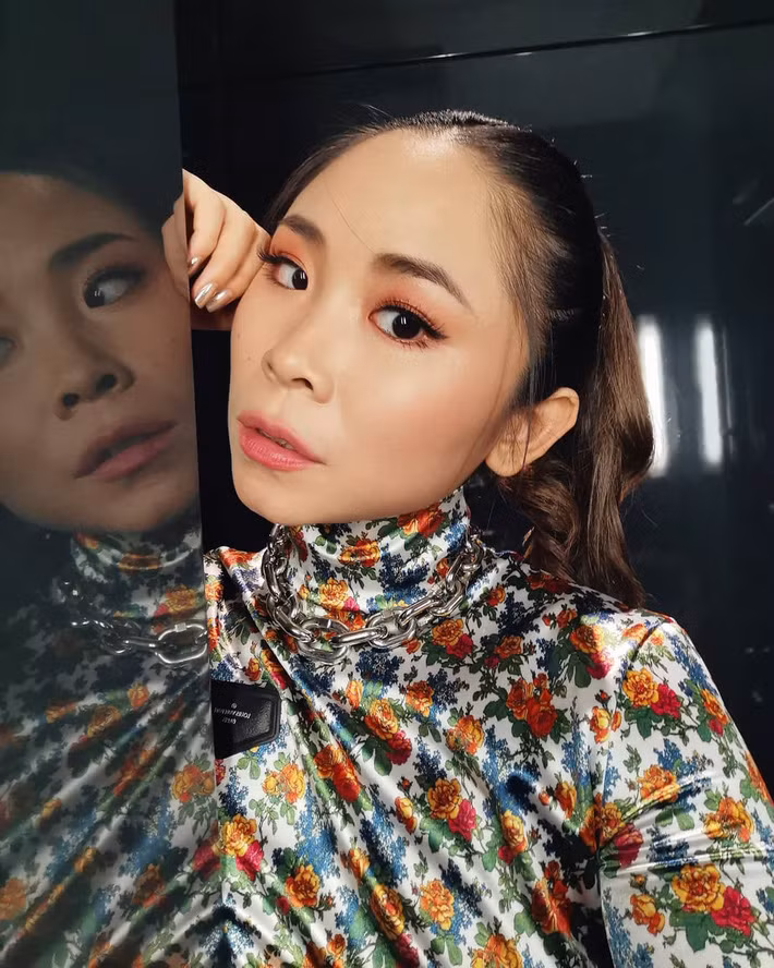 Màn hội ngộ hiếm hoi giữa rich kid Thảo Tiên và Nga Nguyễn tại show Louis Vuitton; Châu Bùi, Khánh Linh cũng vô cùng xuất sắc - Ảnh 4.