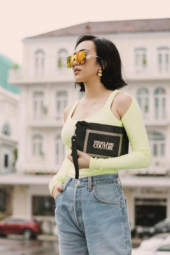 Diệu Nhi diện trang phục gợi cảm, gây chú ý với tóc ngắn cá tính - Ảnh 8. Diệu Nhi diện trang phục gợi cảm, gây chú ý với tóc ngắn cá tính - Ảnh 8.