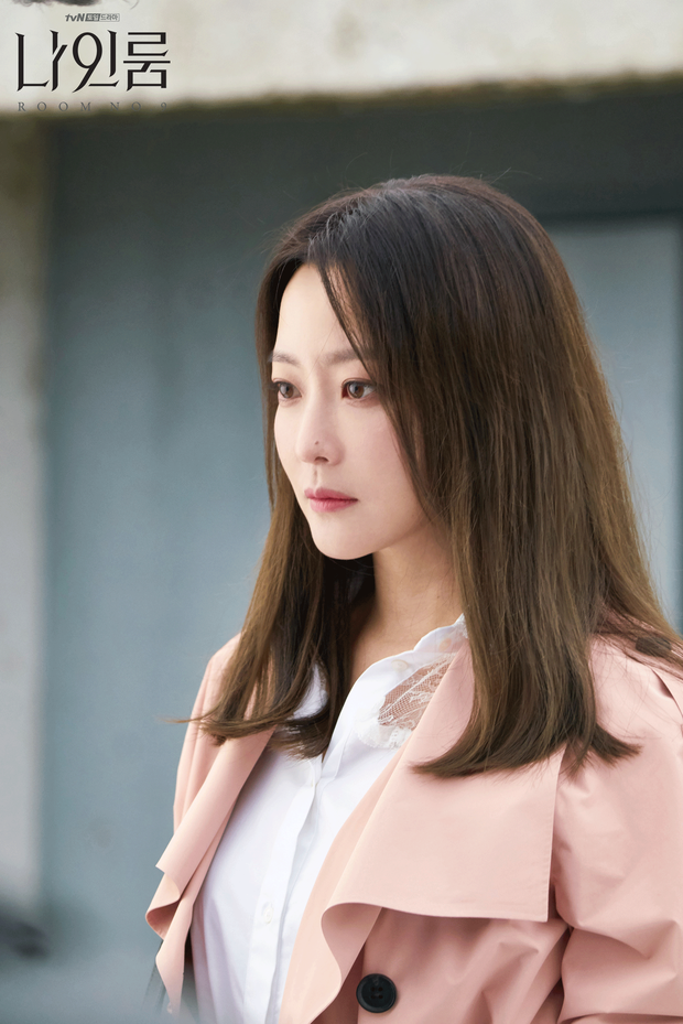 Ngỡ ngàng nhan sắc trẻ đẹp hơn 20 năm trước của “quốc bảo nhan sắc” Kim Hee Sun ảnh 3 Ngỡ ngàng nhan sắc trẻ đẹp hơn 20 năm trước của “quốc bảo nhan sắc” Kim Hee Sun ảnh 3