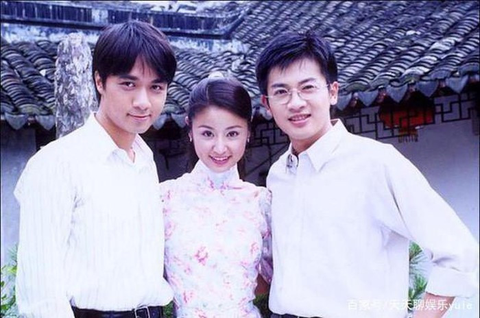 Hình ảnh hậu trường hiếm thấy của bộ phim "Tân dòng sông ly biệt" ảnh 11 Hình ảnh hậu trường hiếm thấy của bộ phim "Tân dòng sông ly biệt" ảnh 11