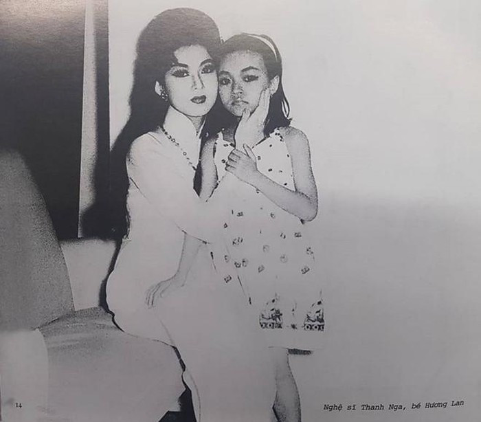 Danh ca Hương Lan chia sẻ bức ảnh hiếm chụp với cố nghệ sĩ Thanh Nga ảnh 1