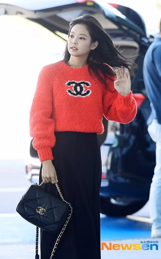 3 lần đụng hàng với Jennie BlackPink là cả 3 lần Phượng Chanel nhận kết đắng-2