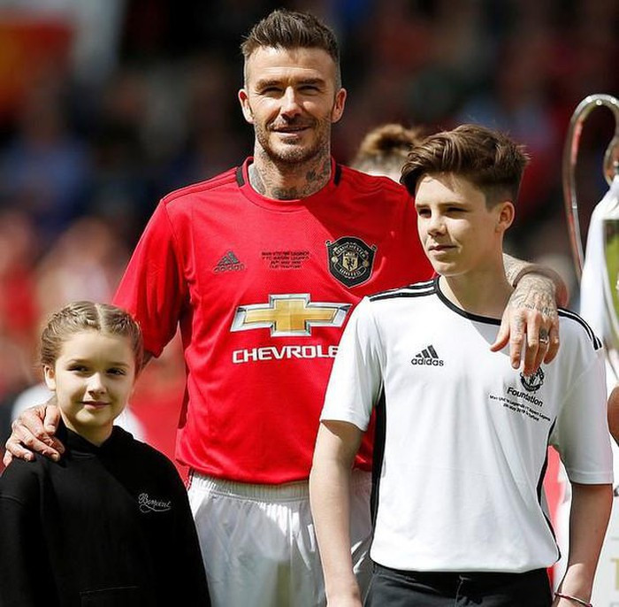 Dàn ái nữ được cưng chiều của các ông chủ CLB bóng đá ảnh 11