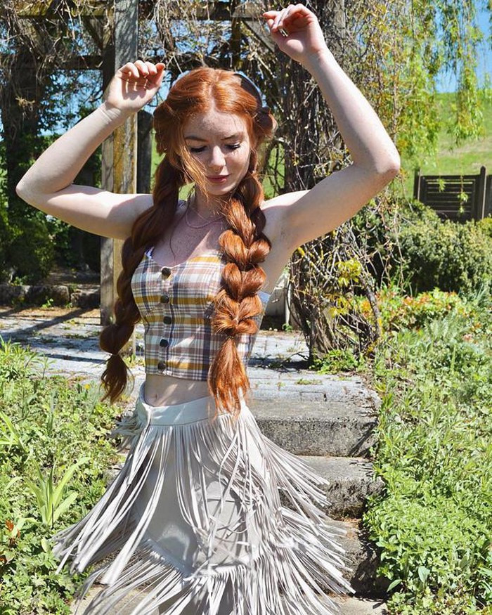 3 hot girl được chú ý nhờ sở hữu mái tóc đỏ nổi bật và quyến rũ ảnh 10 3 hot girl được chú ý nhờ sở hữu mái tóc đỏ nổi bật và quyến rũ ảnh 10