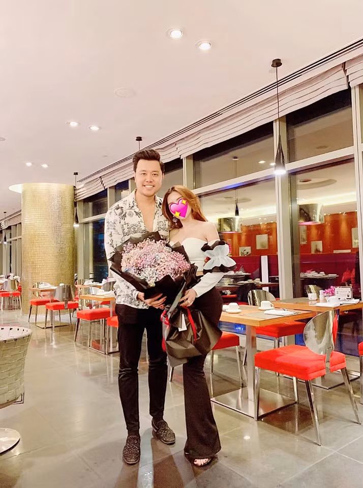 Vũ Hoàng Việt cưới hot girl nóng bỏng sau chia tay nữ tỷ phú U60 hơn 32 tuổi? - 2