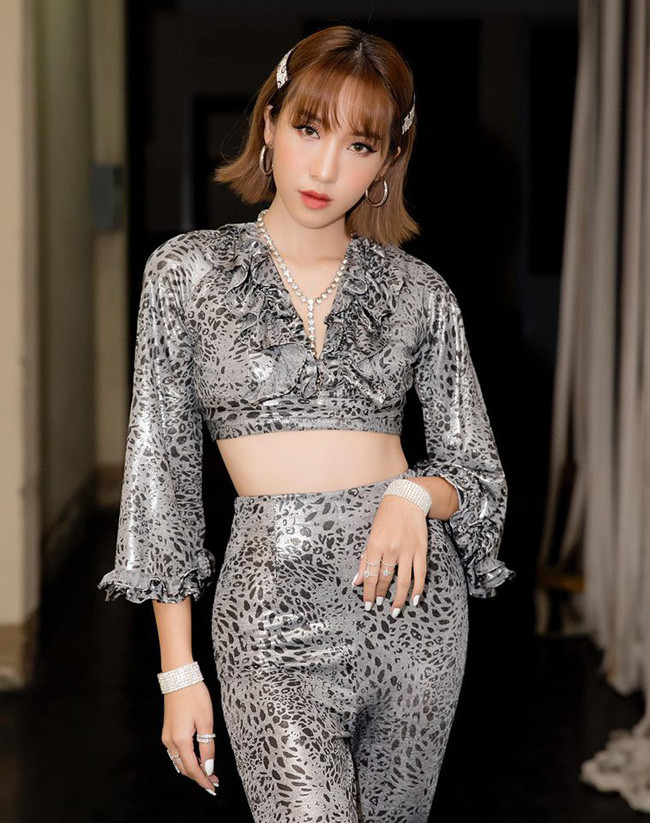 Thế hệ hot girl 1989: Người độc thân quyến rũ, kẻ yên ấm bên chồng con - Ảnh 19.