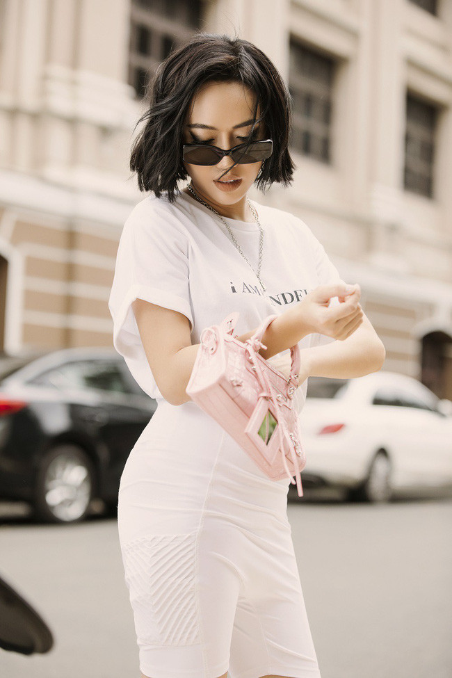 Diệu Nhi diện trang phục gợi cảm, gây chú ý với tóc ngắn cá tính - Ảnh 9. Diệu Nhi diện trang phục gợi cảm, gây chú ý với tóc ngắn cá tính - Ảnh 9.