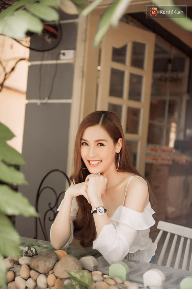 Hành trình “đại trùng tu” nhan sắc của Quế Vân: Thay 24 bộ răng, làm mũi 6 lần mong giống... Song Hye Kyo ảnh 8 Hành trình đại trùng tu tiền tỷ của Quế Vân: Thay 24 bộ răng vẫn chưa ưng, làm mũi 6 lần vì mong được như Song Hye Kyo-9