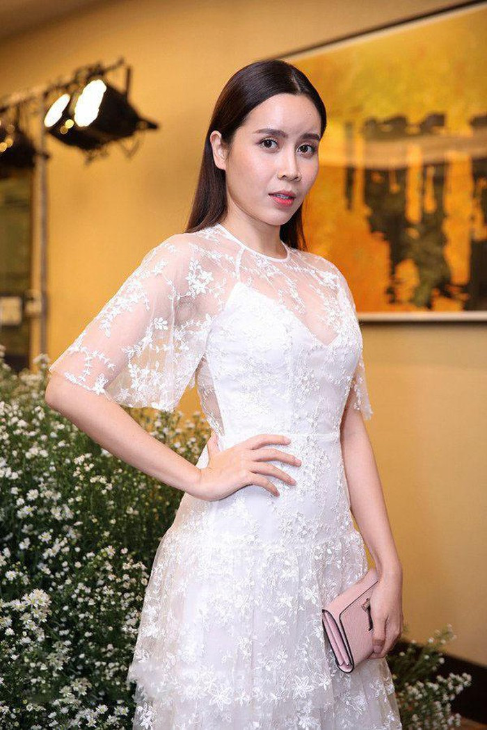 Trốn chồng sang Hàn Quốc dao kéo, nhan sắc của Lưu Hương Giang thay đổi ra sao? ảnh 3 Trốn chồng sang Hàn Quốc dao kéo, nhan sắc của Lưu Hương Giang thay đổi ra sao? ảnh 3