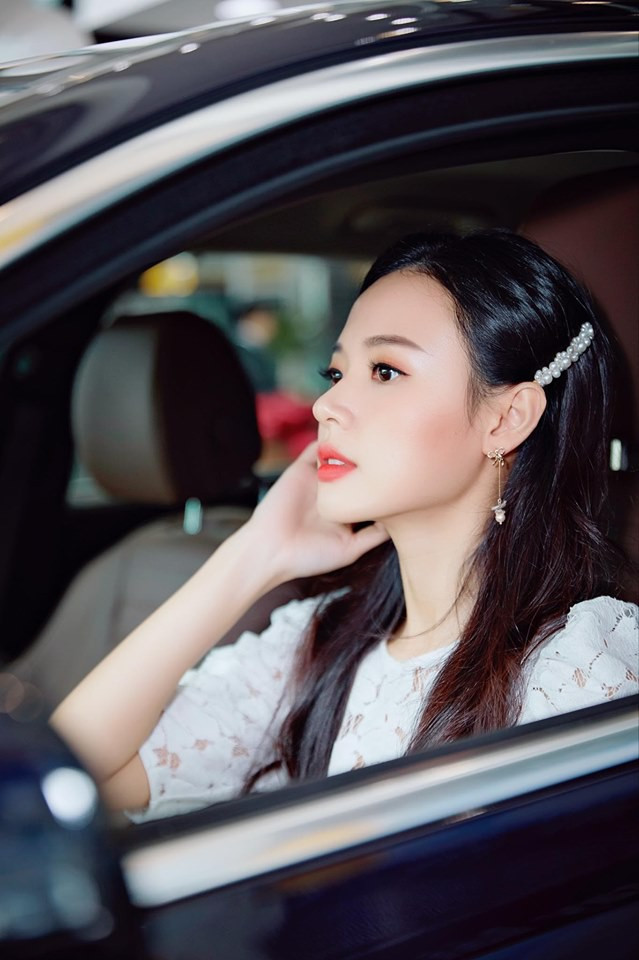 Thế hệ hot girl 1989: Người độc thân quyến rũ, kẻ yên ấm bên chồng con - Ảnh 3.