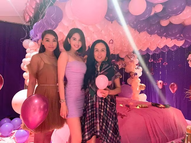 Vung tay mua hàng hiệu không tiếc, Phượng Chanel vẫn mặc lại những bộ cánh sến súa-3