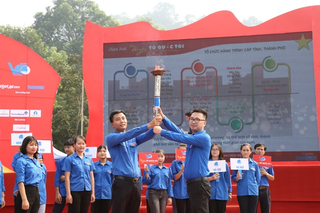 Tham gia Rước đuốc Hành trình là 1 trong những hoạt động trong chương trình