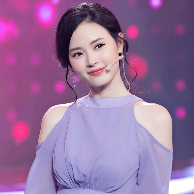 Đón sinh nhật tuổi 30 bên loạt trai đẹp, Midu làm fan ghen đỏ mắt ảnh 6 Đón sinh nhật tuổi 30 bên loạt trai đẹp, Midu làm fan ghen đỏ mắt bởi toàn gương mặt có tiếng-7