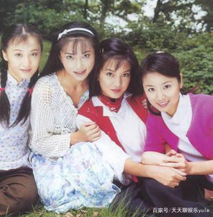 Hình ảnh hậu trường hiếm thấy của bộ phim "Tân dòng sông ly biệt" ảnh 4 Hình ảnh hậu trường hiếm thấy của bộ phim "Tân dòng sông ly biệt" ảnh 4