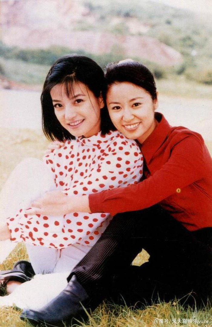 Hình ảnh hậu trường hiếm thấy của bộ phim "Tân dòng sông ly biệt" ảnh 7 Hình ảnh hậu trường hiếm thấy của bộ phim "Tân dòng sông ly biệt" ảnh 7