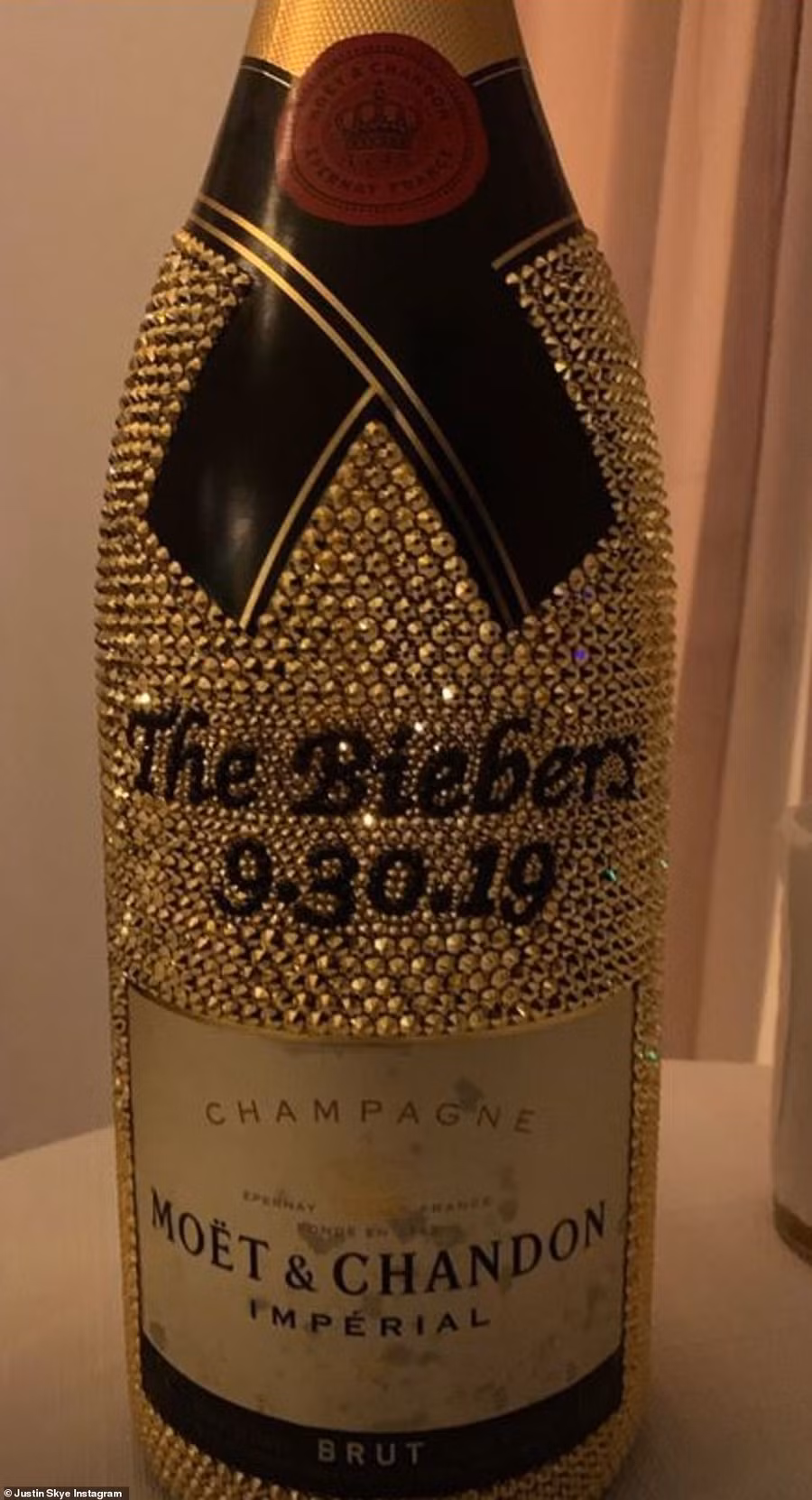 Loạt ảnh hiếm hoi trong lễ cưới xa hoa của Justin Bieber