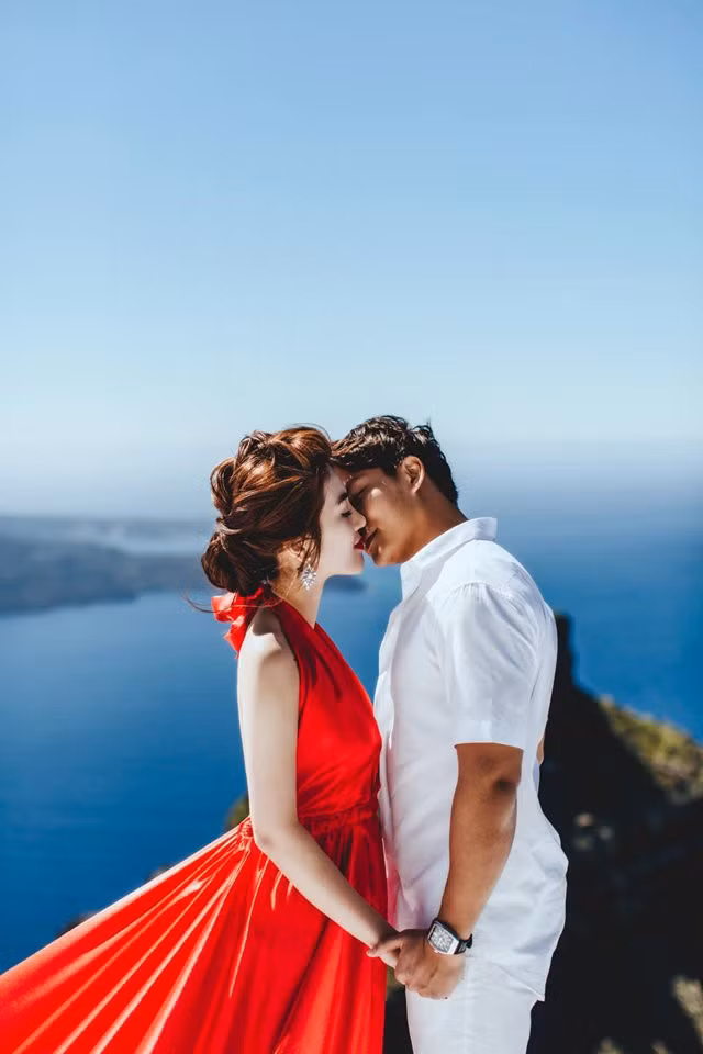 Lễ ăn hỏi Rich kid Hà Thành: Cô dâu vàng đeo không đếm xuể ảnh 10