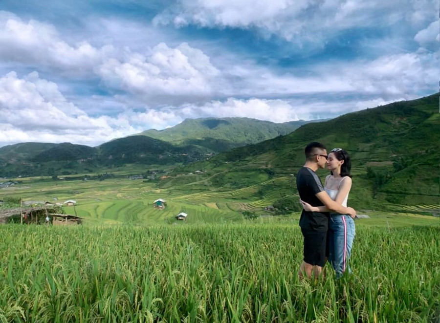 Cuộc sống đáng mơ ước của 4 cô nàng hot girl đời đầu: Người độc thân quyến rũ, người yên ấm bên chồng con giàu có ảnh 15