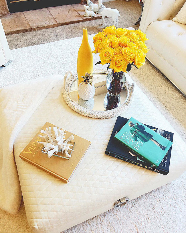 Biệt thự triệu đô màu trắng sang trọng của Hoa hậu Phạm Hương tại Los Angeles, Mỹ - Ảnh 4.