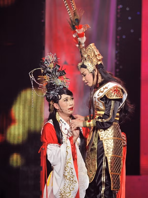 Chân dung 2 nghệ sĩ nổi tiếng chỉ cần hú là Hoài Linh có mặt, không cần mời - Ảnh 10.