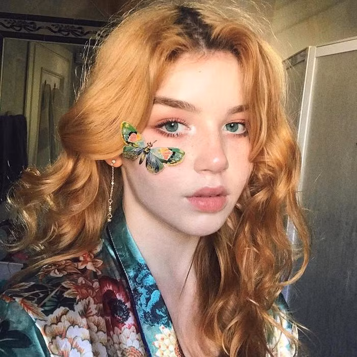 3 hot girl được chú ý nhờ sở hữu mái tóc đỏ nổi bật và quyến rũ ảnh 1