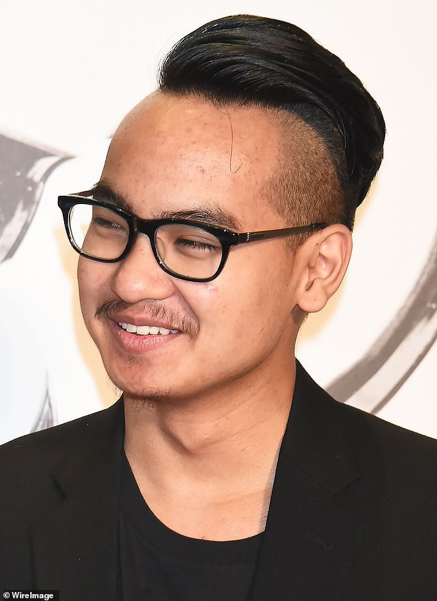 angelina jolie dep hut mat, vui ve hoi ngo con trai maddox o nhat ban hinh 3