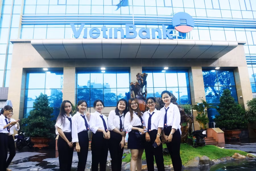 Chọn trường đại học - những yếu tố nào cần được cân nhắc? ảnh 1