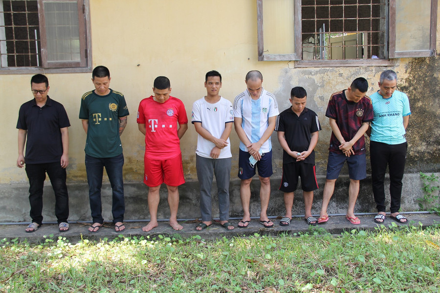 Các đối tượng trong chuyên án bị công an bắt giữ. Ảnh: CANA