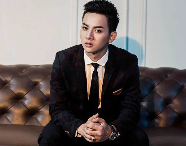 Hoài Lâm tuyên bố giải nghệ 2 năm và hủy loạt show diễn đã nhận trước đó.