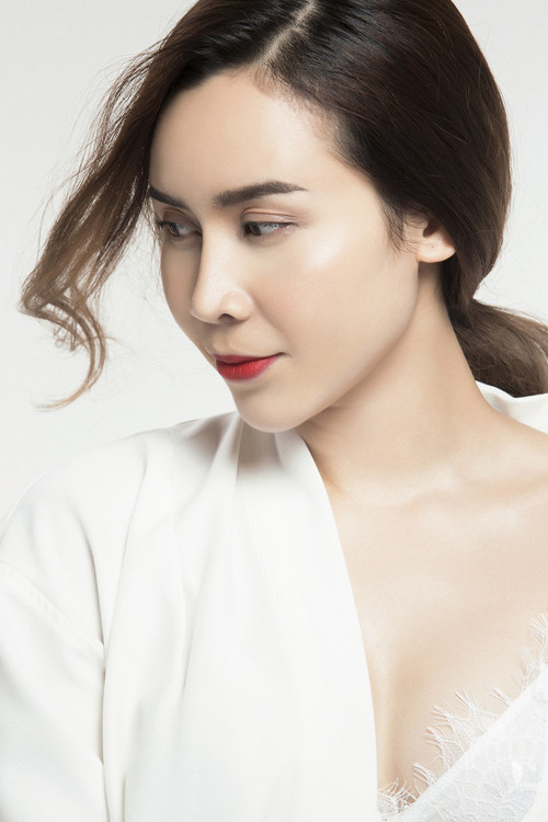 luu-huong-giang-khoe-anh-moi-sau-khi-thua-nhan-thm-my-4