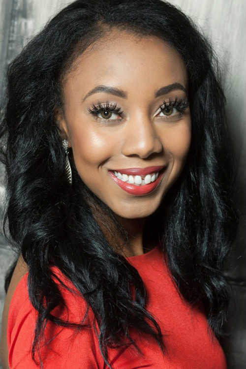 dan-thi-sinh-hh-sieu-quoc-gia-bi-che-mat-gia-nua-bien-dang-8