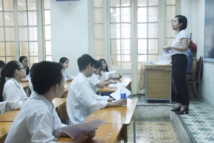 Thí sinh Hà Nội dự thi vào lớp 10 năm học 2018 - 2019. Ảnh: Hiếu Nguyễn