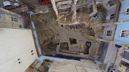 Ngày 30/1, tại nơi thi công xây dựng một tòa nhà ở Varna (Bulgaria), người ta phát hiện dấu tích thành cổ Odesos từ thời Roma cổ đại.