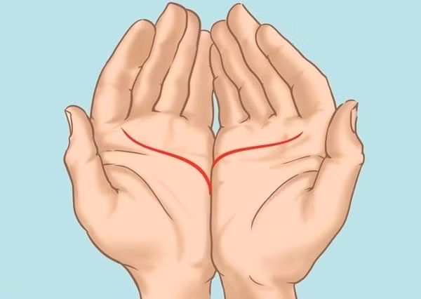 Người&nbsp;có đường tình duyên ở bàn tay phải cao hơn thường có xu hướng yêu những người lớn tuổi hơn mình rất nhiều.