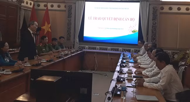 Ủy ban nhân dân TP.HCM có thêm 2 phó chủ tịch