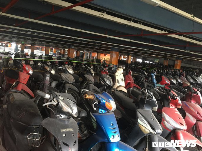 Anh: Hang tram xe may bi 