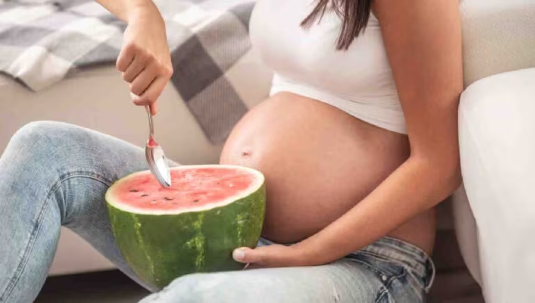 Dưa hấu là thứ bắt buộc phải có trong chế độ ăn uống của bạn. (Ảnh: ITN)