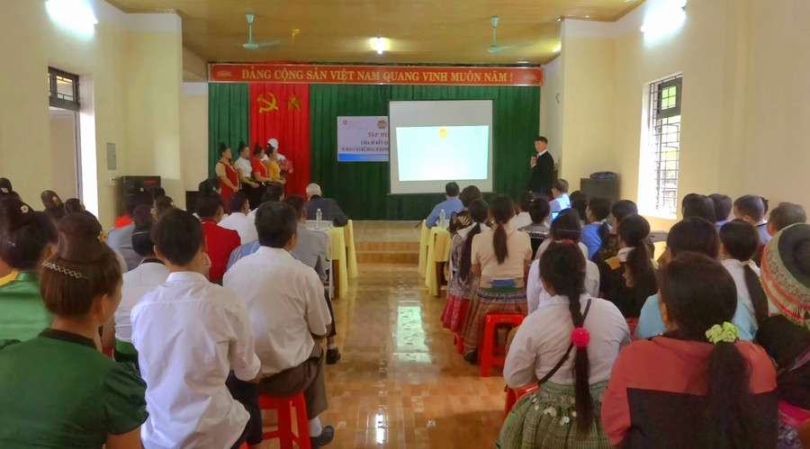 Các học viên báo cáo tại Hội thảo.