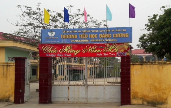Vừa đánh trống vừa la làng