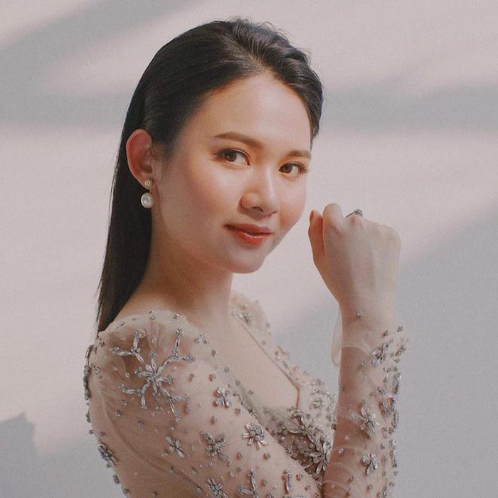 Những cô dâu bất ngờ nổi tiếng sau đám cưới xa hoa ảnh 1 Những cô dâu bất ngờ nổi tiếng sau đám cưới xa hoa ảnh 1