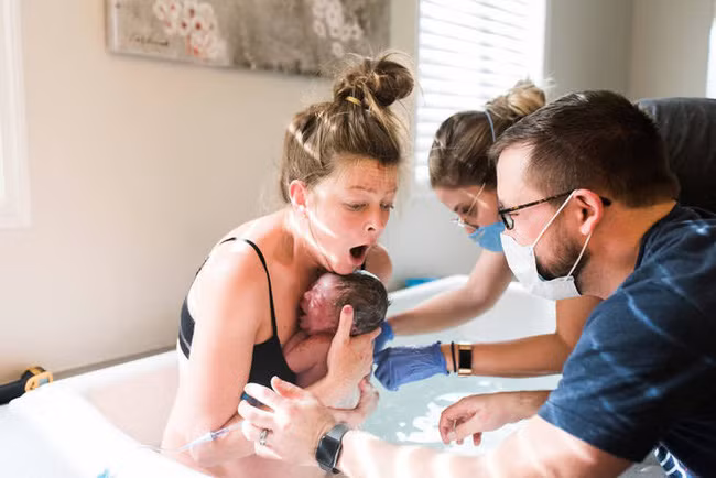 Trước đó cặp vợ chồng đi siêu âm và được tiết lộ mang thai bé gái