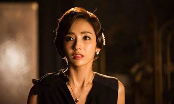 chet tran nhin nguoi dan ba me chong dan ve gioi thieu - 1