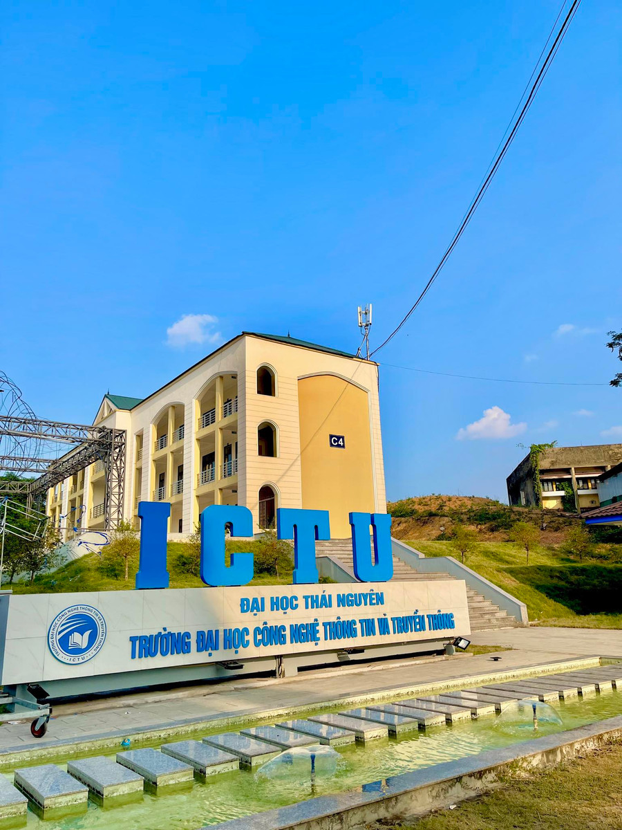 Trường Công nghệ thông tin và Truyền thông đảm bảo tốt yêu cầu đào tạo với quy mô trên 10.000 học viên, sinh viên.