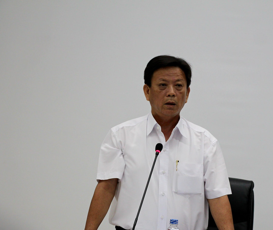 Ông Nguyễn Thanh Xuân cung cấp thông tin liên quan đến vụ bạo hành tại nhóm lớp độc lập tư thục Mẹ Mười tại buổi họp báo ngày 25/5. 