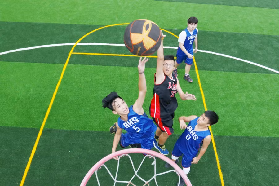 Học sinh Bậc trung học Trường Quốc tế Á Châu sẽ được cấp Giấy chứng nhận tham gia Câu lạc bộ vào cuối mỗi năm học.